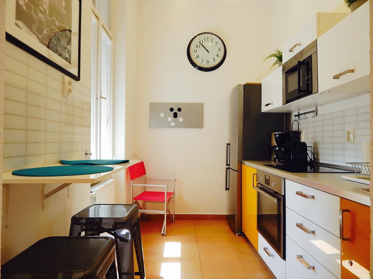Hello Downtown Apartment - Broadway Budapest Exterior photo